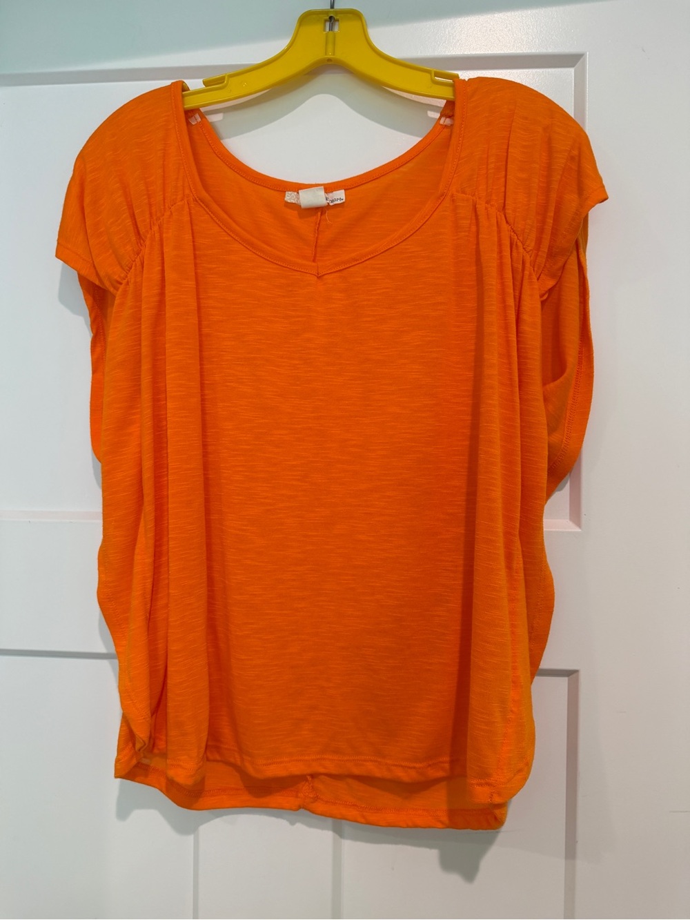 DEREK HEART Orange Short Sleeve Scoop Neck Top-Size M